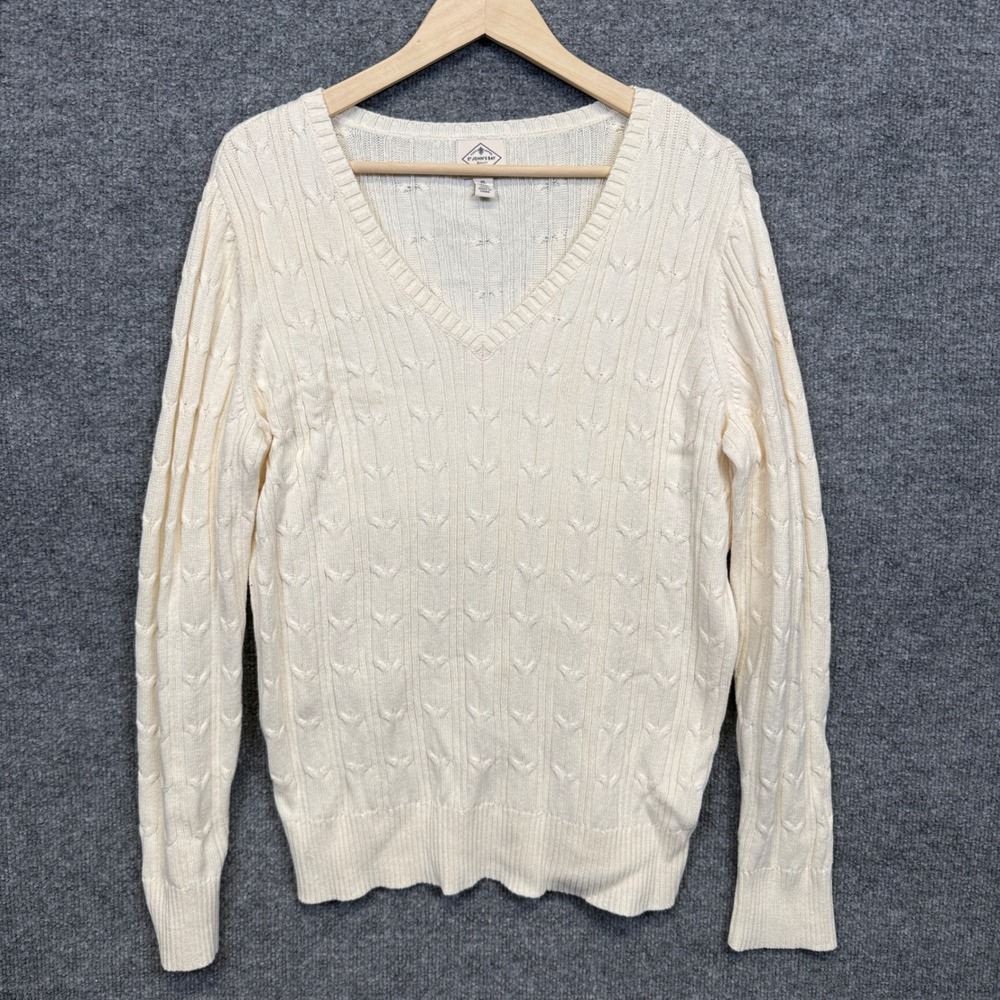 St John's Bay XL Sweater Cream Chunky Cable Knit V Neck Minimalist Capsule